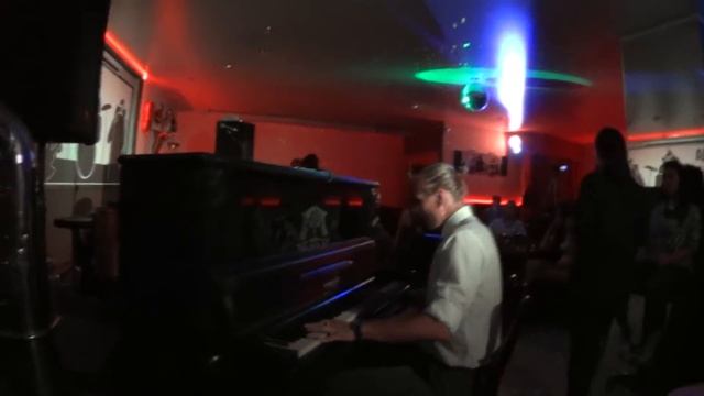 Ульяна Диринг. Дым табачный воздух выел. Бар Борода. Культура смотреть онлайн