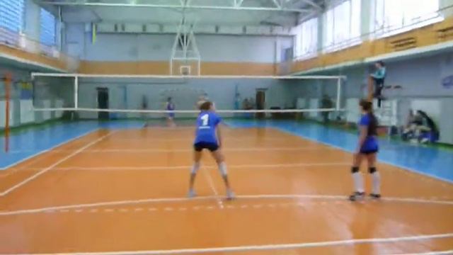 Волейбольные "Зимние Каникулы" . девушки. 25.12.15. смотреть онлайн