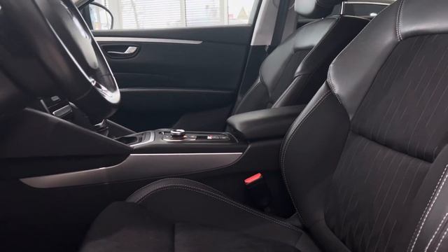 Renault Talisman смотреть онлайн