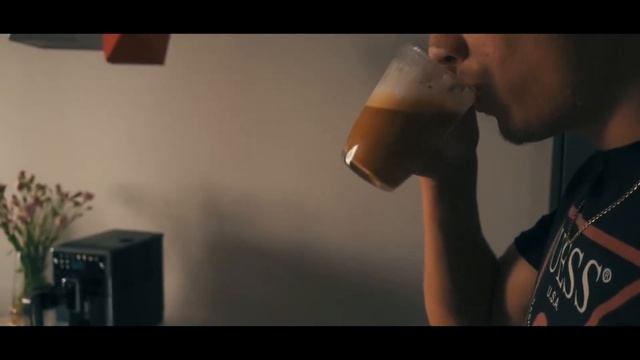 Testowanie ekspresu Saeco PicoBaristo Deluxe Piano Black SM5570/10 смотреть онлайн