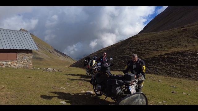 ROUTE DES GRANTES ALPES / MOTORCYCLE TRIP/ COL DE PARPAILLON/ HONDA CB500X смотреть онлайн