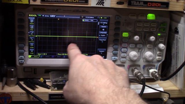 What's in the box Mike? A pulse generator for NB noise blanker adjustments. Schematic and demo. смотреть онлайн