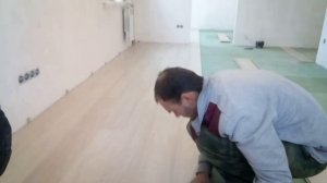 Мой метод укладки ламината в трёх комнатной квартире без порогов.