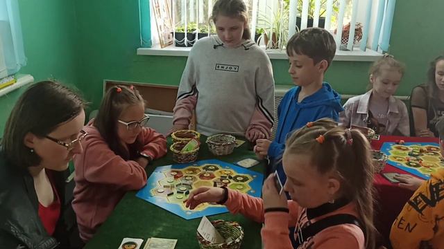 Майский турнир по настольной игре Катан смотреть онлайн