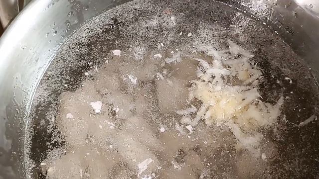 Суп с чечевицей.