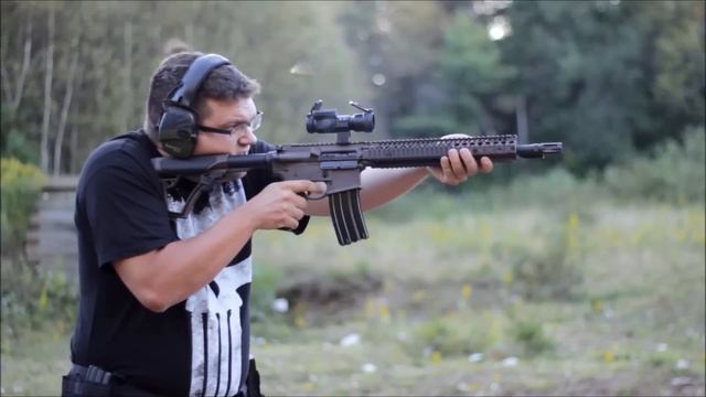 Daniel Defense M4A1 mil spec+ смотреть онлайн