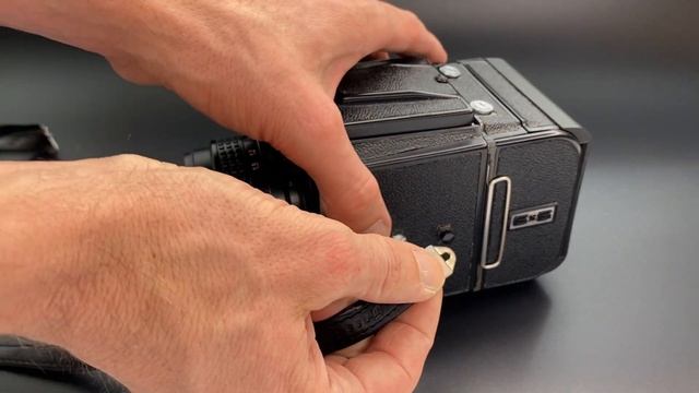 ? Cheap Hasselblad 500cm Alternative | Kiev 88 CM / ARAX-CM / Hasselbladski Review