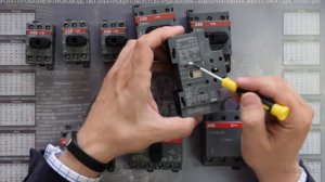 OT125F3 - Рубильник 3-полюсный 125А  ABB (1SCA105033R1001)