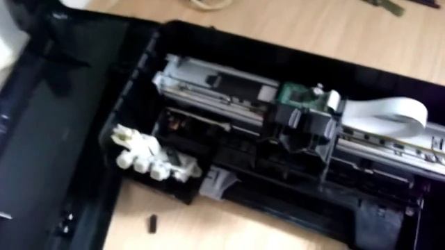 desmontando uma impressora Hp d2460 que achei jogado no lixo смотреть онлайн