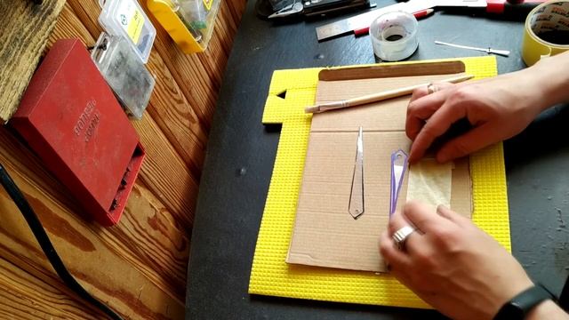 Как сделать часы из циркулярной пилы ? Легко! В домашних условиях ! смотреть онлайн