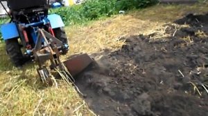 Пахота минитрактором с мотоблока..