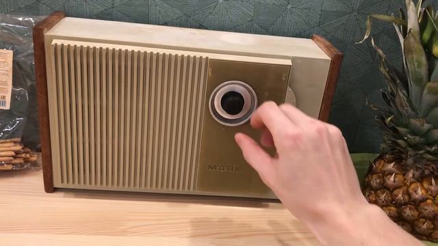 Слушаем трехпрограммный приемник смотреть онлайн