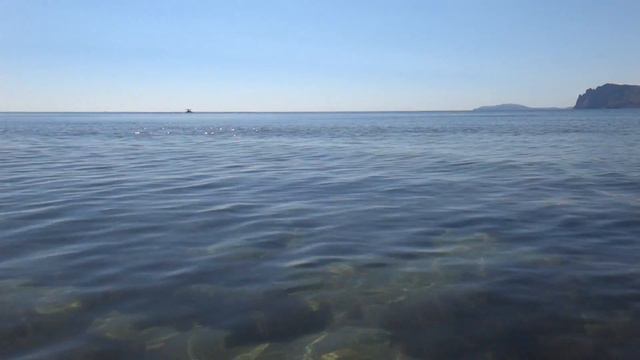 Крым . Орджоникидзе. Пляж за первым мысом.18.09.2018. смотреть онлайн