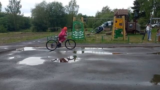 как сделать из велека и бутылки мотоцикл