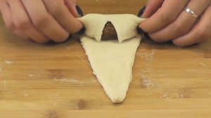 Круассаны из слоеного теста с вареной сгущенкой в домашних условиях / Croissant sat home. Eng sub