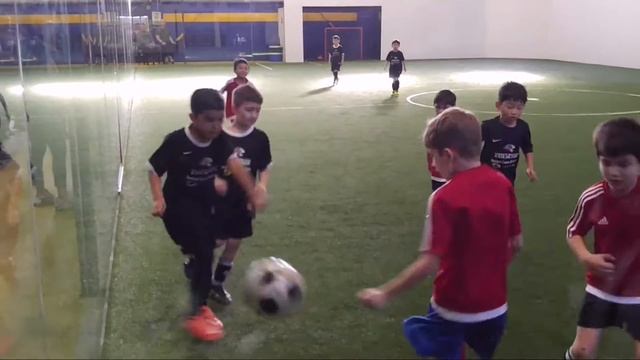 Game2 U7 indoor (clip1of2 w/ 5mins LG V10) смотреть онлайн