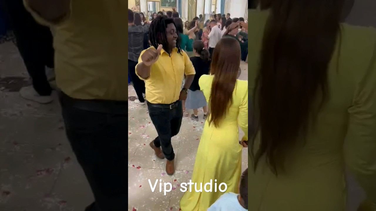 Африканец Мага зажигает на свадьбе #shorts смотреть онлайн