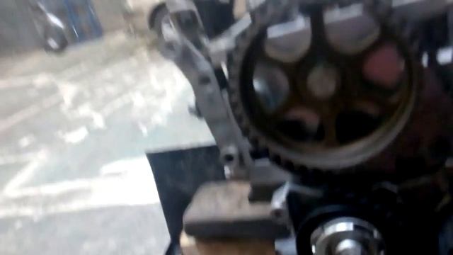 Puesta a punto de el motor K7M de Renault смотреть онлайн