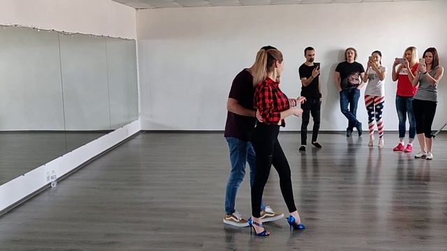 Gennady Dmitriev & Viktoria - Kizomba Workshop смотреть онлайн