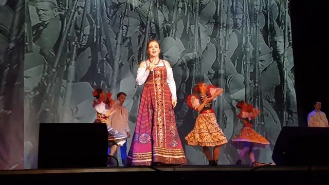 Марина Девятова-"Как родная меня мать провожала". смотреть онлайн