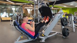 икры в жиме ногами