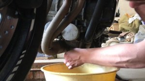 SUZUKI GSR 750 замена масла