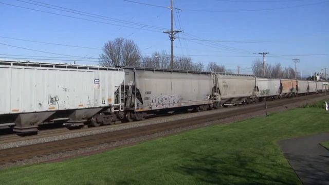 UP 8230 Leads An Empty Grainer @ Old Town Tacoma, WA w Canon HF11 смотреть онлайн