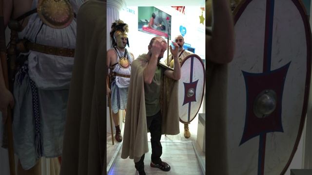 Омар стал легионером | Омар в Большом городе смотреть онлайн