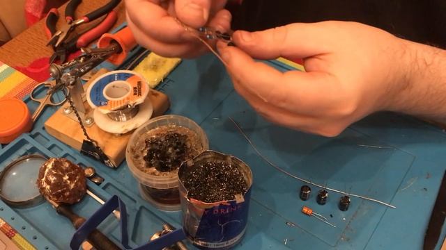 Самоделим простую мигалку для Sci-fi шлема #diy #eveonline