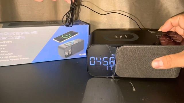 WD500 alarm clock with wireless charging and radio смотреть онлайн