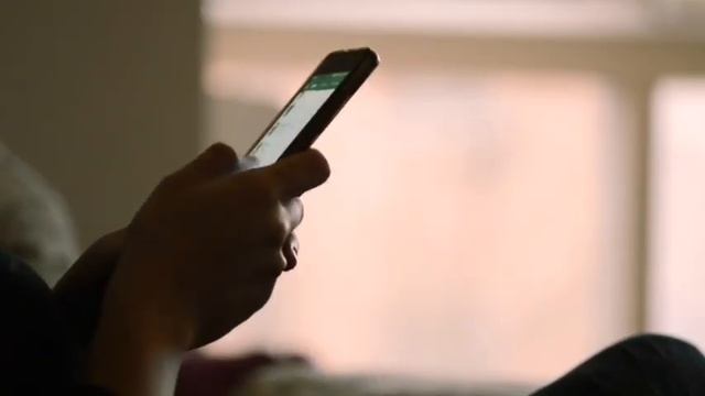 Kijan pou wè tout moun kap gade statut whatsapp ou an sekrè смотреть онлайн