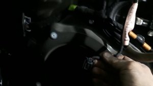 снимаем правое зеркало с передней двери Mazda 3