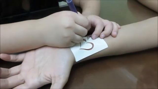 Tatuajes Caseros En 4 Min. -  Homemade Tattoo In 4 Min. - Домашняя татуировка / Super Naty Garcia