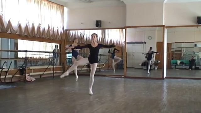 16-08-09г. Классика, вращения, фуэте смотреть онлайн