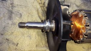 Как снять подшипник с якоря, когда нет доступа для съёмника