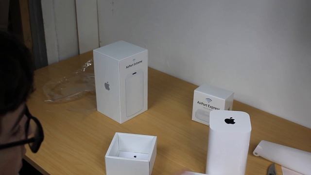 Apple AirPort Unboxing