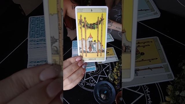 4 жезлов . подробное описание младших арканов. смотреть онлайн