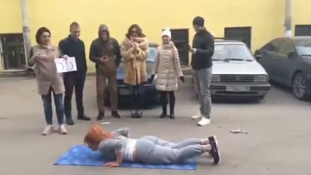 Берпи 1,5 минуты #БешенаяСушка8 Алекса Ткачёва смотреть онлайн