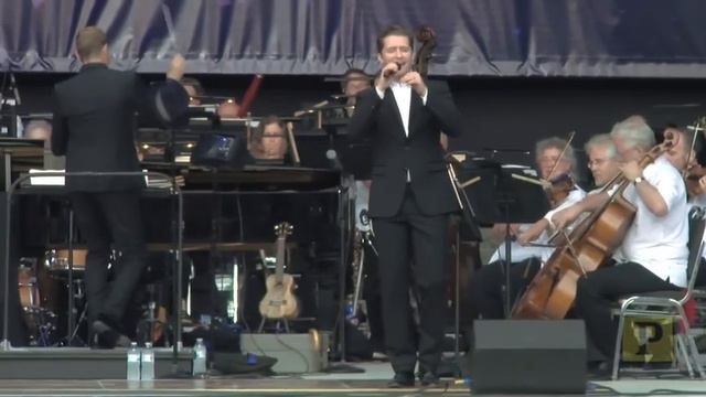 Watch Megan Hilty and Matthew Morrison Sing “Suddenly Seymour” and More! смотреть онлайн