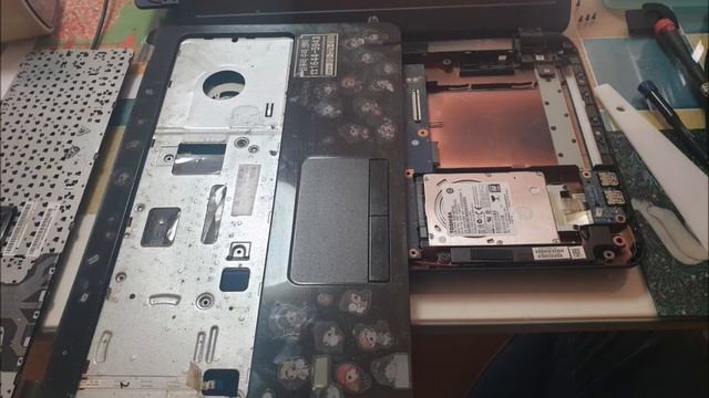 성북구 컴퓨터수리 HP 15-g014AU 노트북에 윈도우10을 설치했는데 너무 느려서 ssd 설치 смотреть онлайн