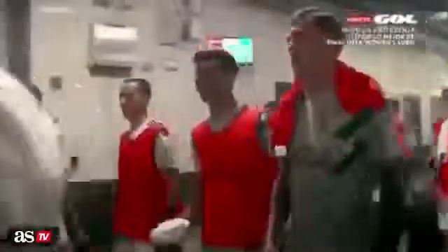 Асенсио и Васкес шутят над Де Хеа смотреть онлайн
