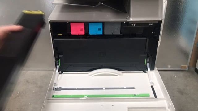 How To Replace A Toner Cartridge - Sharp MFP - 30/50/60/70 смотреть онлайн