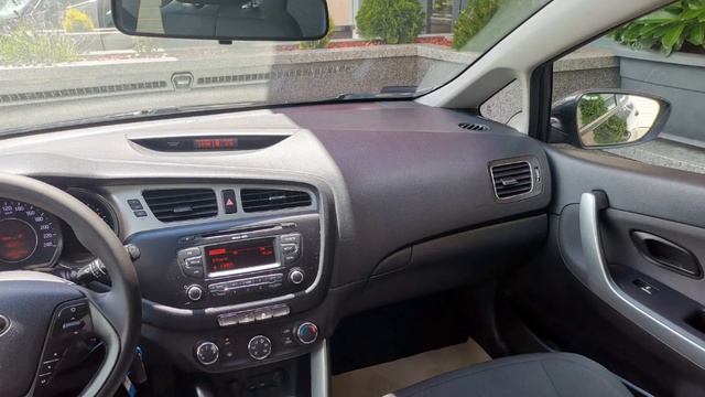 KIA CEE'D 1.4 CVVT LX Végig Igazolt KIA szerviz ++ Friss vizsga ++ смотреть онлайн
