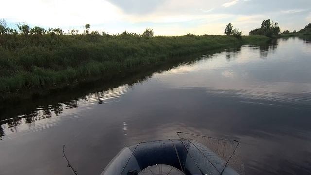 Розовая вертушка рулит. Открыл сезон спиннинга. р.Чулым. Щука, окунь, язь. смотреть онлайн