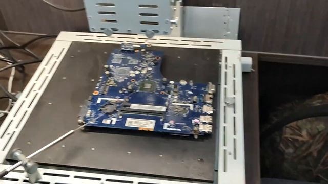 Треш обзор инструкция КАК снять мультичипкомбайн ноутбука яжпрограммисту за 5 секунд кухонным ножом смотреть онлайн