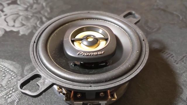 Unboxing of the Pioneer TS-A879 3/5" wide range tweeter. смотреть онлайн