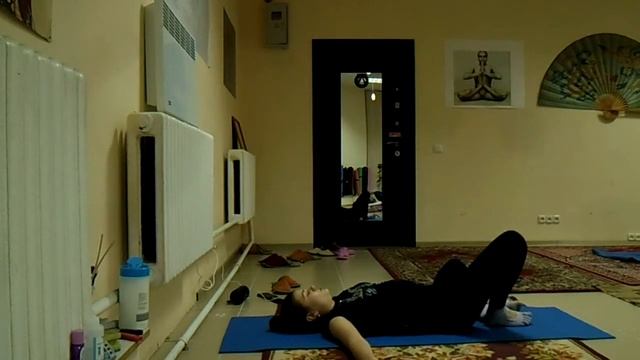 Yogaflow разминка лежа на спине 20 мин