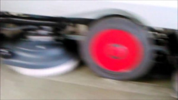 Аккумуляторная поломоечная машина Comac Innova 75B