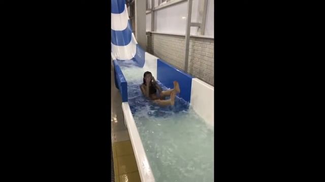 КИРОВСКИЙ АКВАПАРК! Смотреть всем))) смотреть онлайн