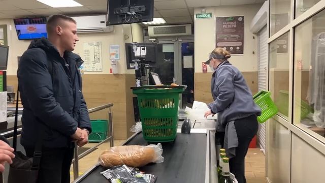 НЕ ПРОДАЮТ БЕЗ МАСОК ЗА ТО ПРОДАЮТ ТУХЛЯК / ВЫЗВАЛИ РОСГВАРДИЮ САМИ НА СЕБЯ